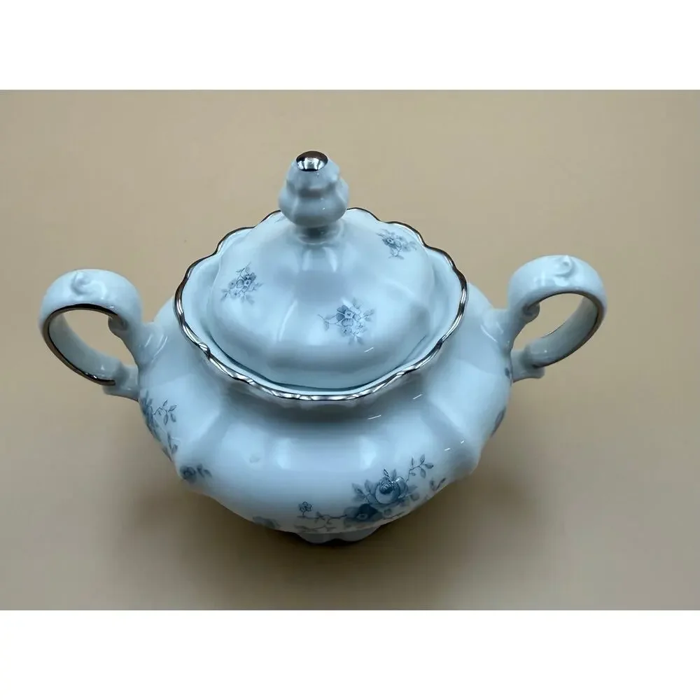 Johann Haviland Bavaria Blue Garland Covered Sugar Bowl Platinum Trim Germany